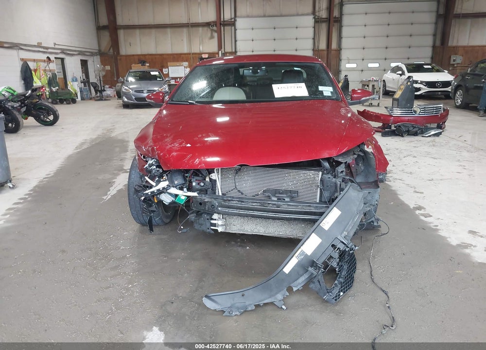 2015 VOLKSWAGEN CC VIN: WVWBP7AN2FE802732