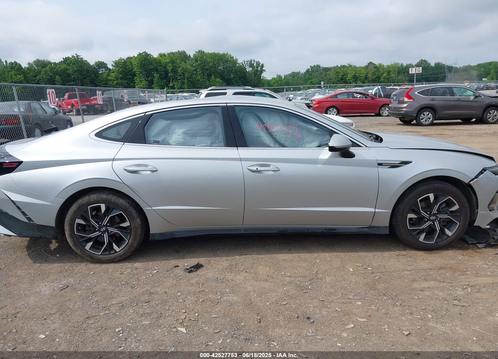 2024 HYUNDAI SONATA VIN: KMHL64JA4RA368422
