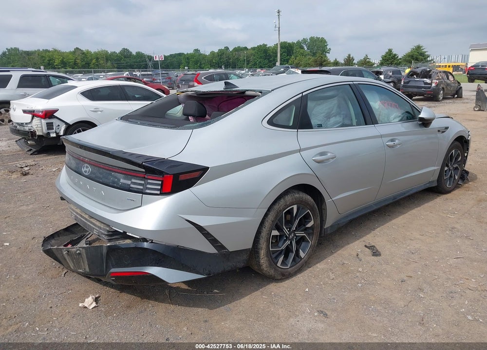 2024 HYUNDAI SONATA VIN: KMHL64JA4RA368422