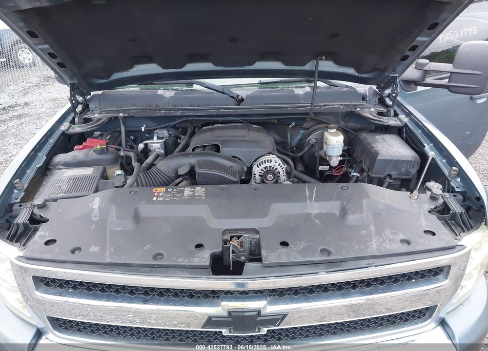 2011 CHEVROLET SILVERADO 1500 LT VIN: 1GCRKSE3XBZ281271