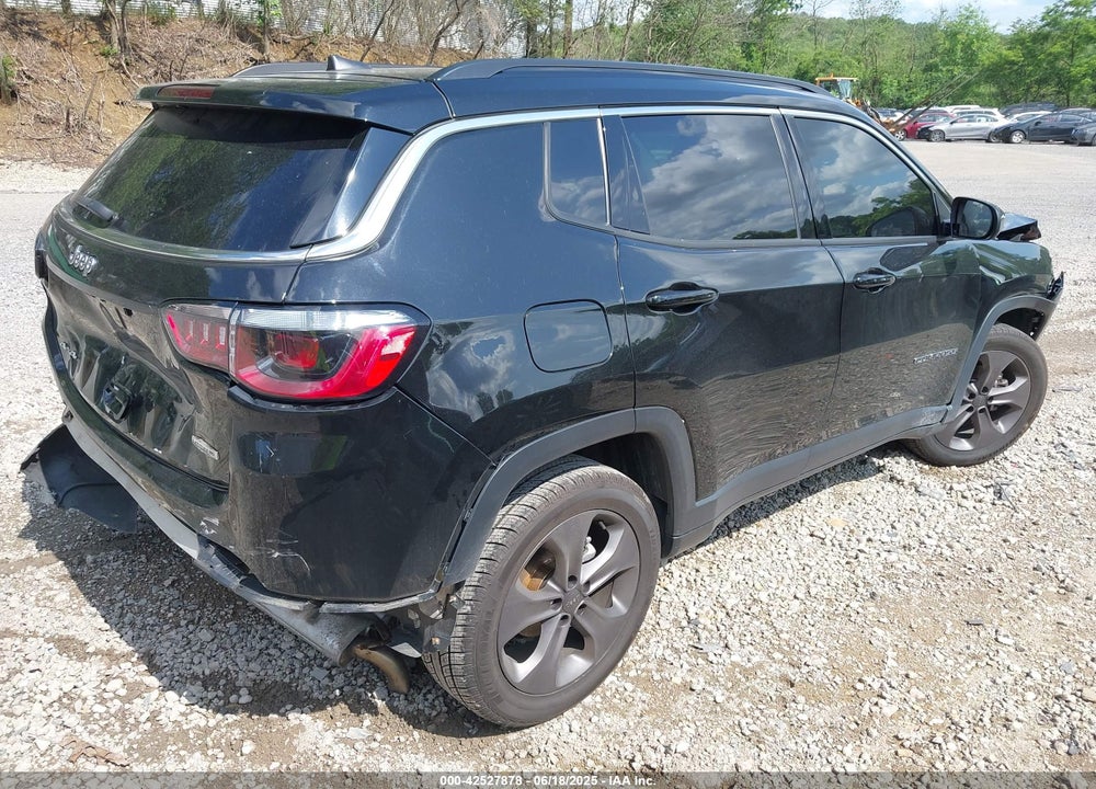 2022 JEEP COMPASS LATITUDE LUX 4X4 VIN: 3C4NJDFBXNT141932