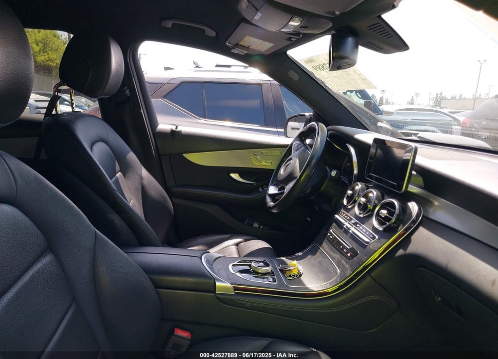 2019 MERCEDES-BENZ GLC 300 4MATIC VIN: WDC0G4KB5KV151983