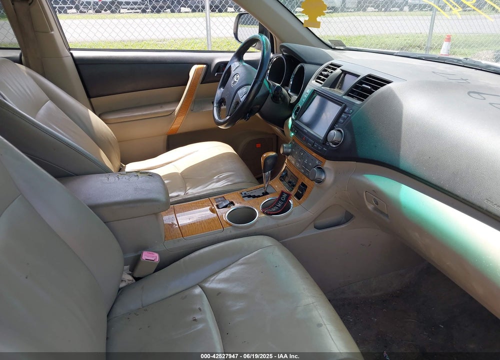 2008 TOYOTA HIGHLANDER HYBRID LIMITED VIN: JTEEW44A282005601