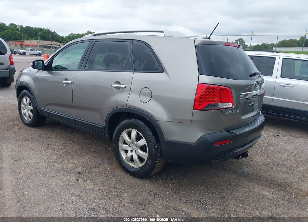 2012 KIA SORENTO VIN: 5XYKT3A61CG229242