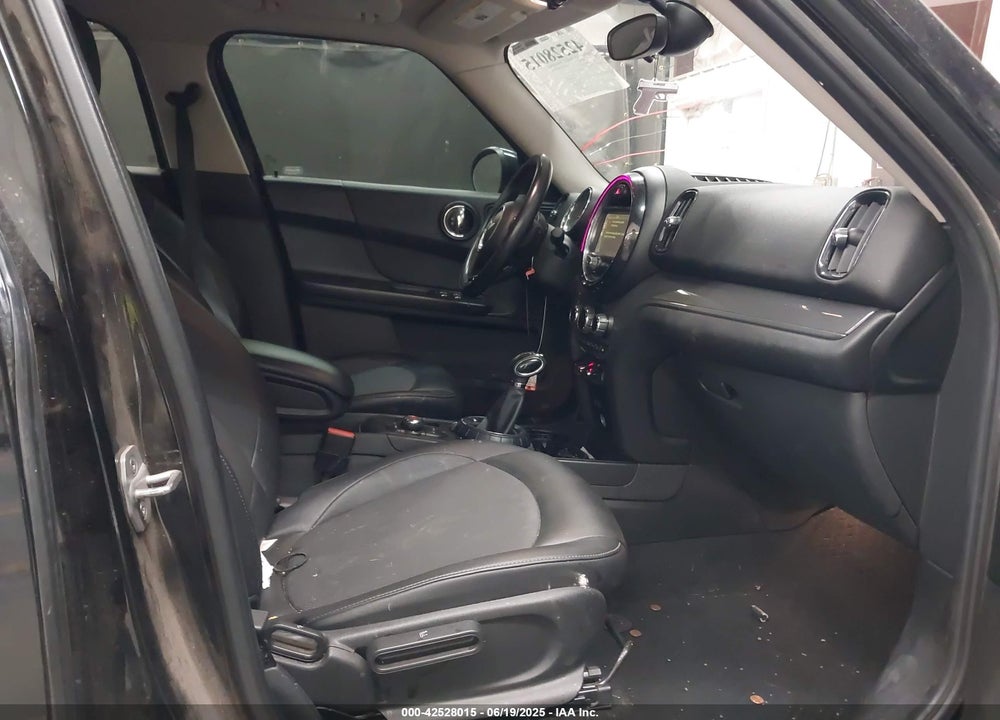 2017 MINI COOPER COUNTRYMAN VIN: WMZYS7C37H3E06530