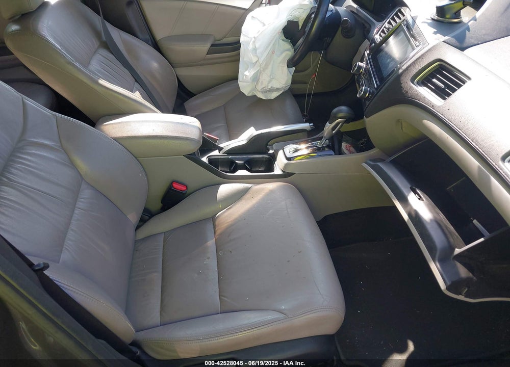 2015 HONDA CIVIC EX-L VIN: 2HGFB2F94FH538728