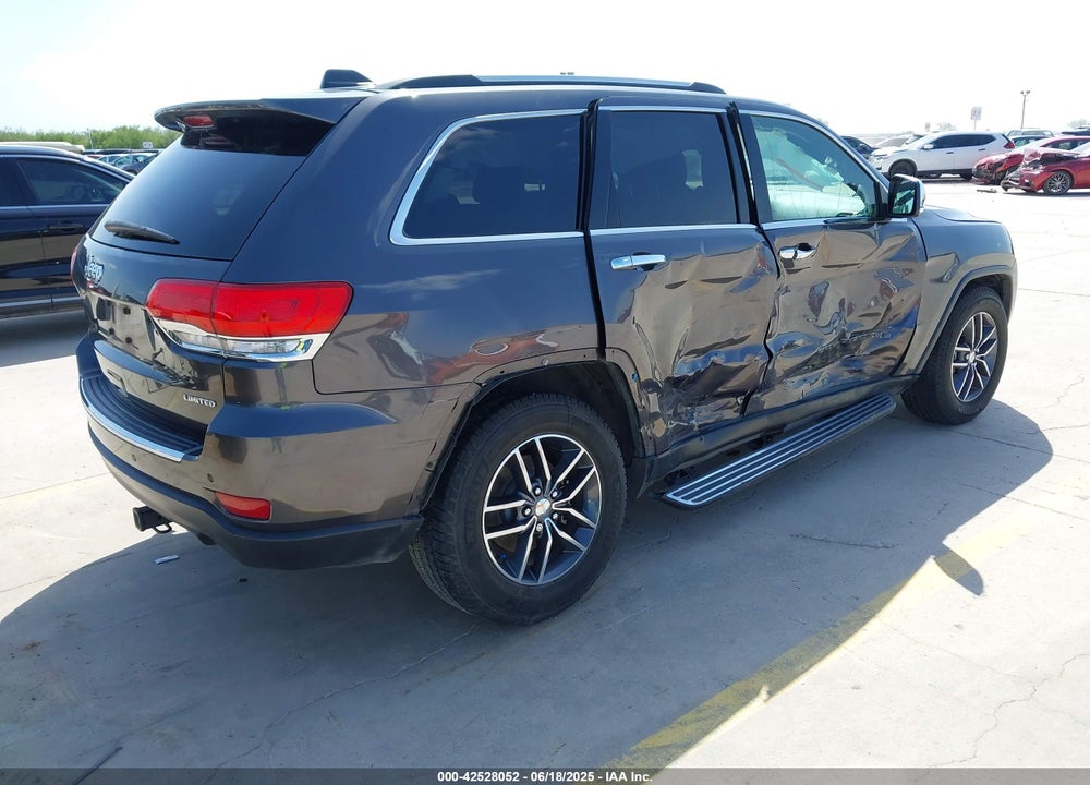 2017 JEEP GRAND CHEROKEE VIN: 1C4RJEBG0HC813893