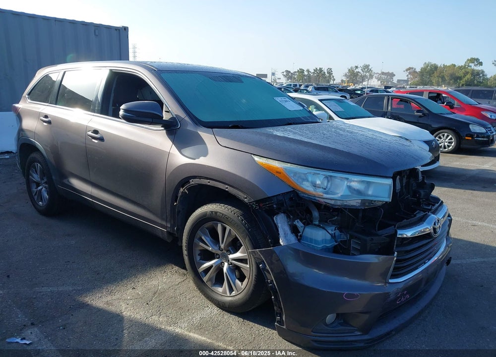 2015 TOYOTA HIGHLANDER LE PLUS V6 VIN: 5TDZKRFH9FS107055