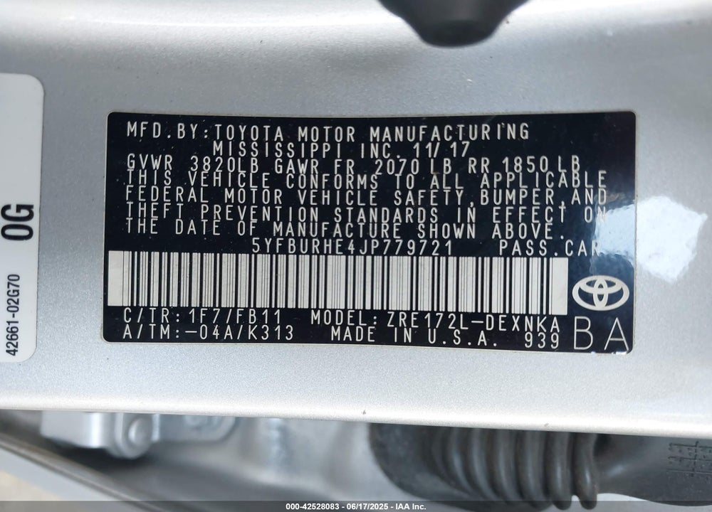 2018 TOYOTA COROLLA LE VIN: 5YFBURHE4JP779721