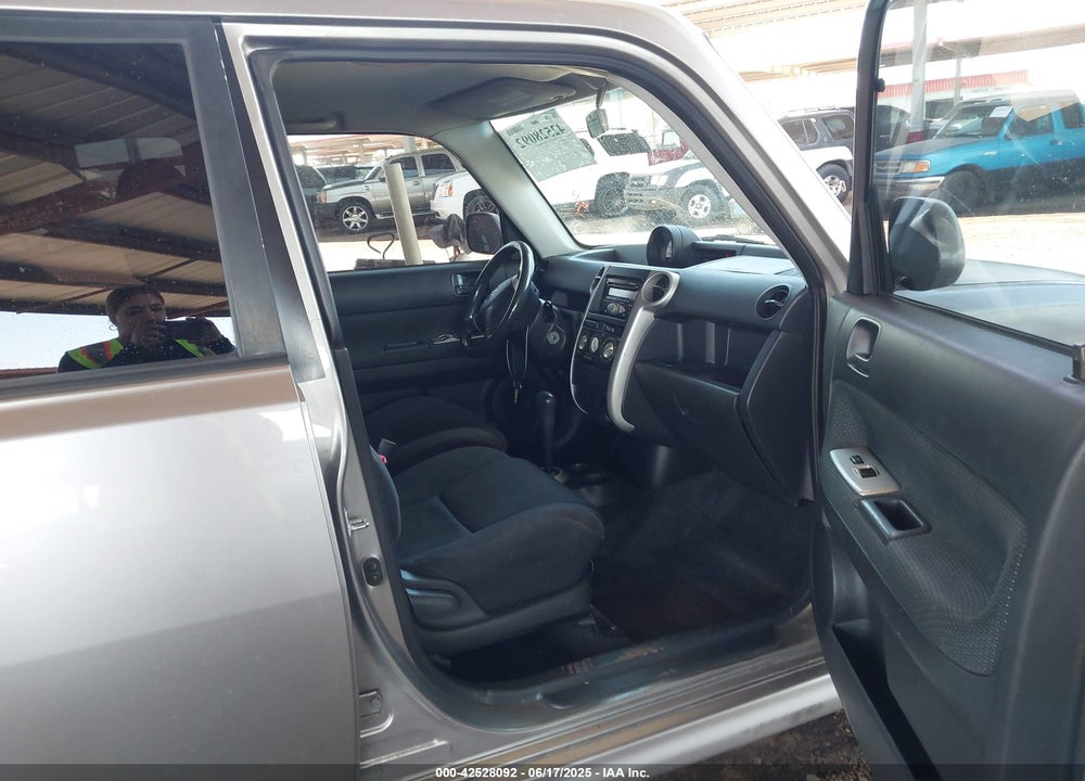 2006 TOYOTA SCION VIN: JTLKT324X64049374