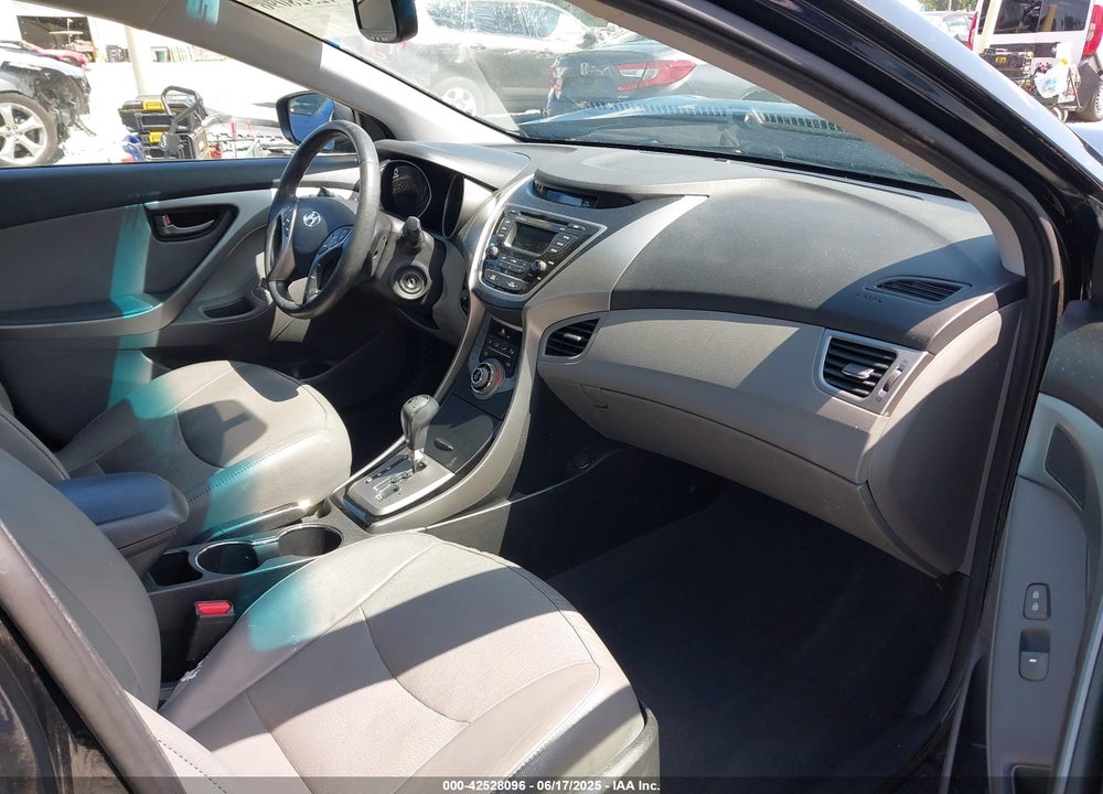 2013 HYUNDAI ELANTRA VIN: 5NPDH4AE3DH308347