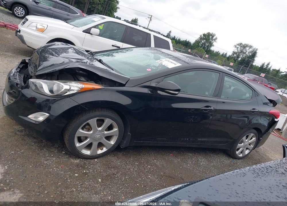 2013 HYUNDAI ELANTRA VIN: 5NPDH4AE3DH308347