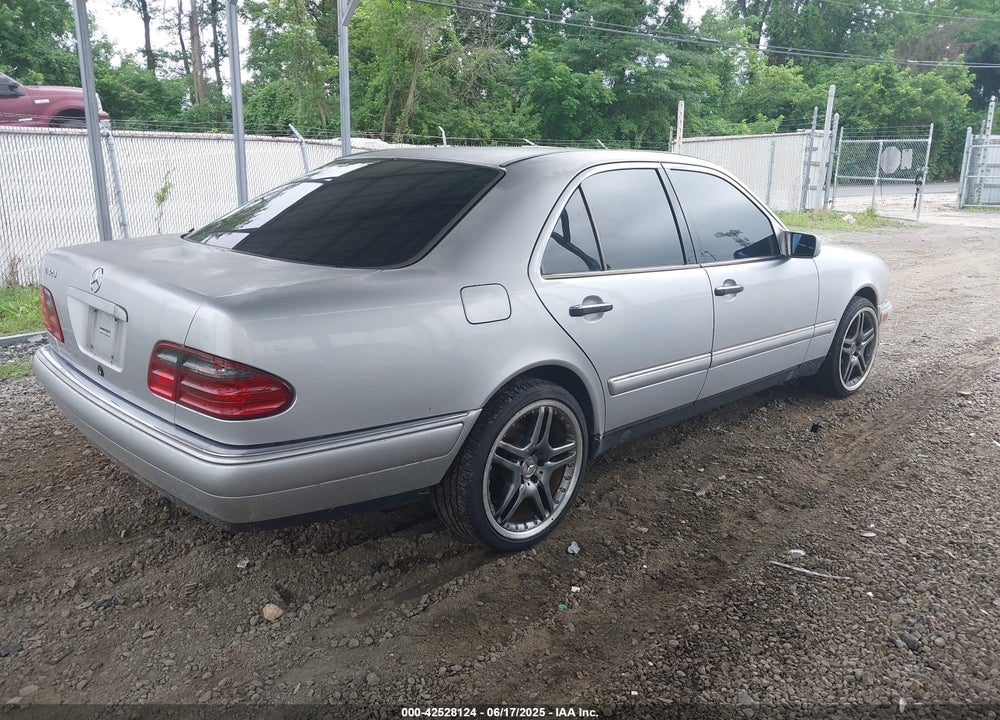 1999 MERCEDES-BENZ E 320 VIN: WDBJF65H9XA809911
