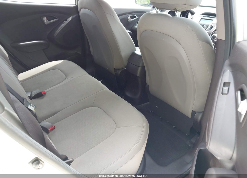 2013 HYUNDAI TUCSON VIN: KM8JT3AB8DU651920