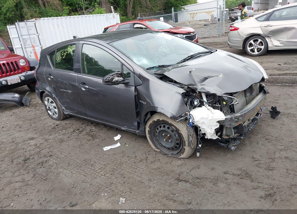2015 TOYOTA PRIUS C TWO VIN: JTDKDTB39F1583922