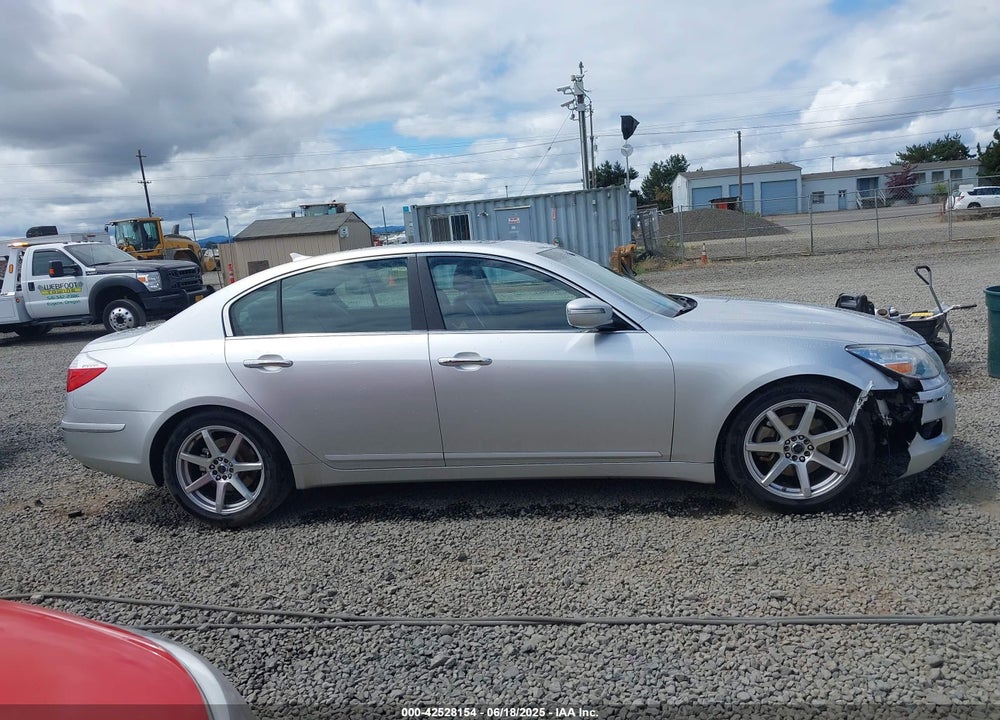 2009 HYUNDAI GENESIS 3.8 VIN: KMHGC46E29U017299