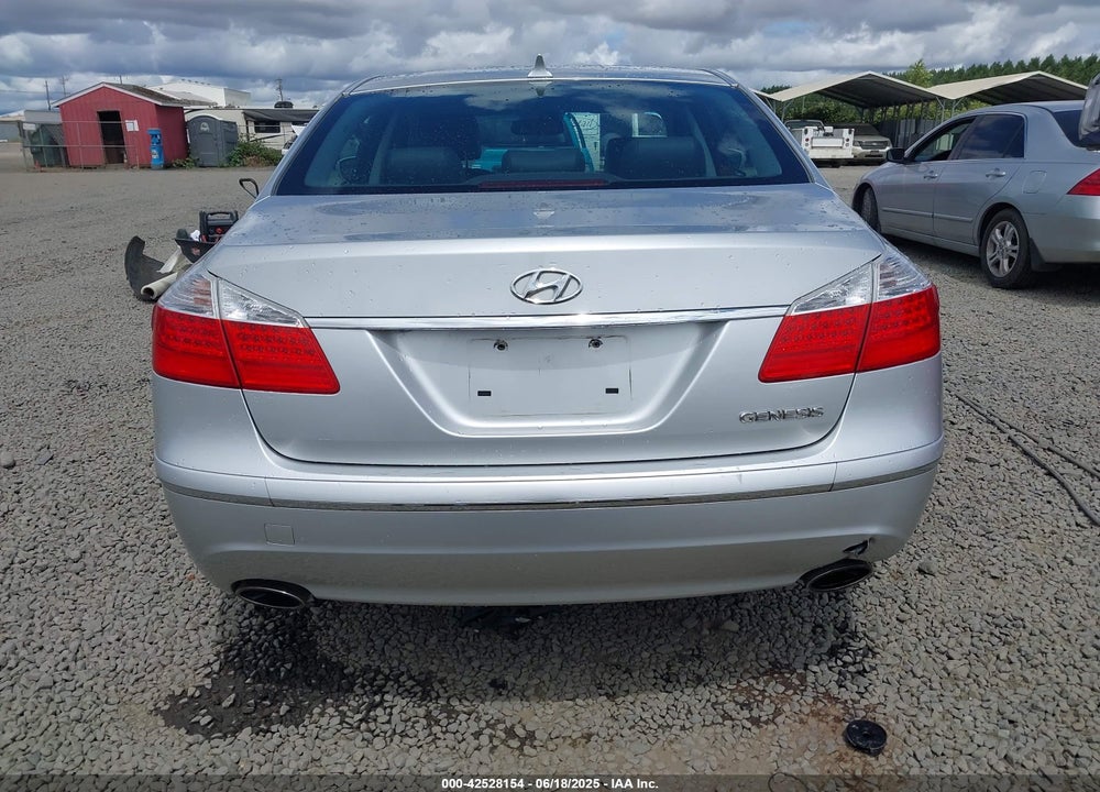 2009 HYUNDAI GENESIS 3.8 VIN: KMHGC46E29U017299
