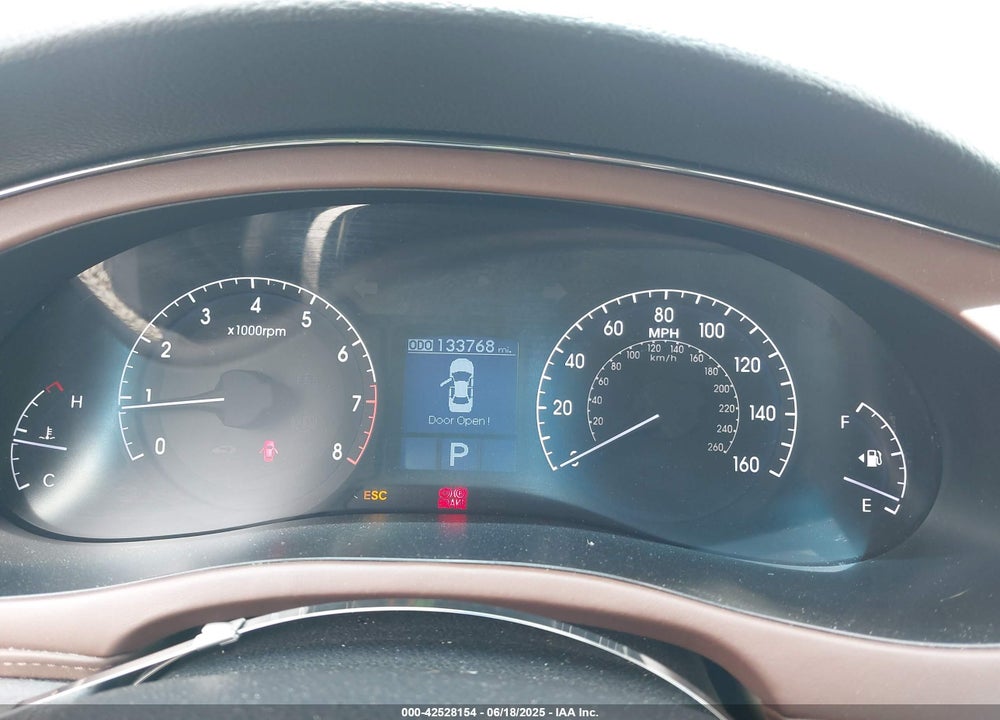 2009 HYUNDAI GENESIS 3.8 VIN: KMHGC46E29U017299