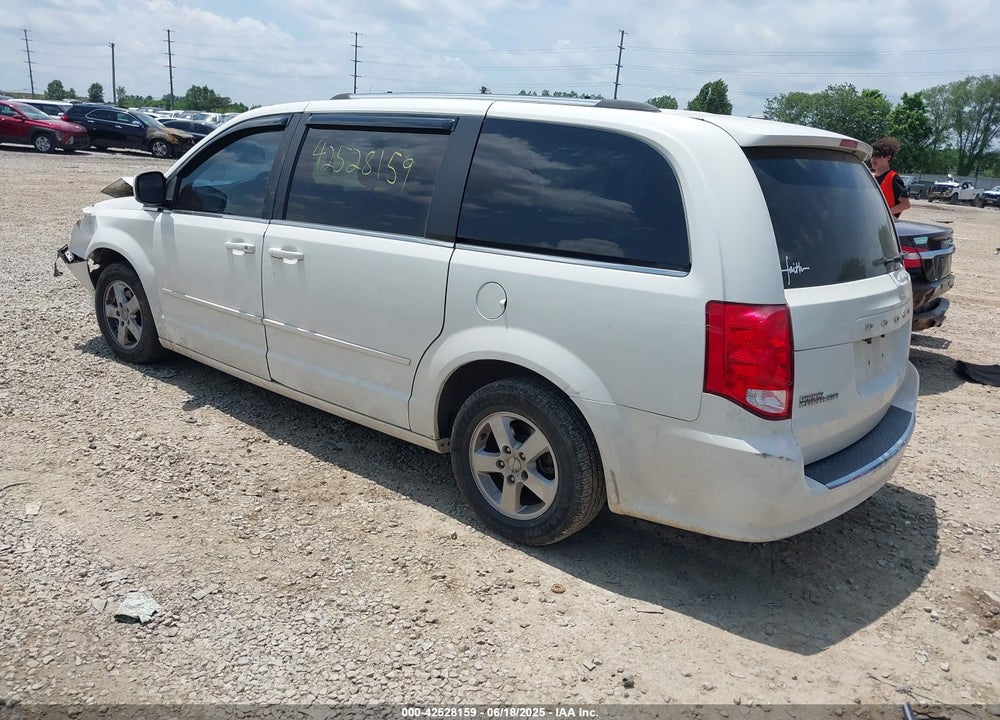 2011 DODGE GRAND CARAVAN CREW VIN: 2D4RN5DG4BR763910