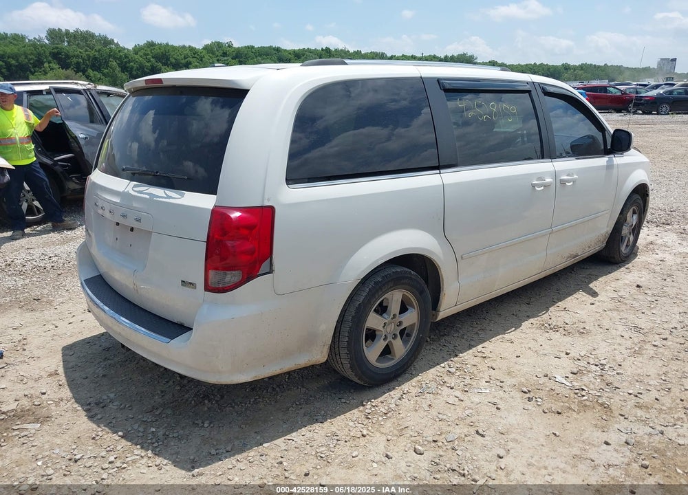 2011 DODGE GRAND CARAVAN CREW VIN: 2D4RN5DG4BR763910