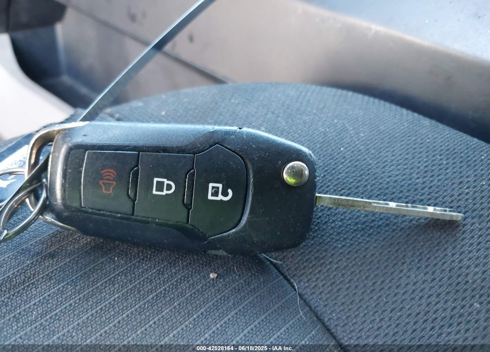2019 FORD F-150 XL VIN: 1FTFX1E5XKKF11013
