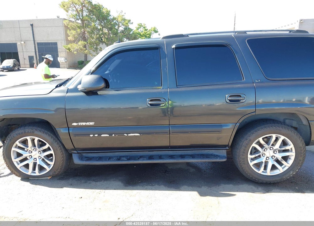 2003 CHEVROLET TAHOE LT VIN: 1GNEK13T53R302046