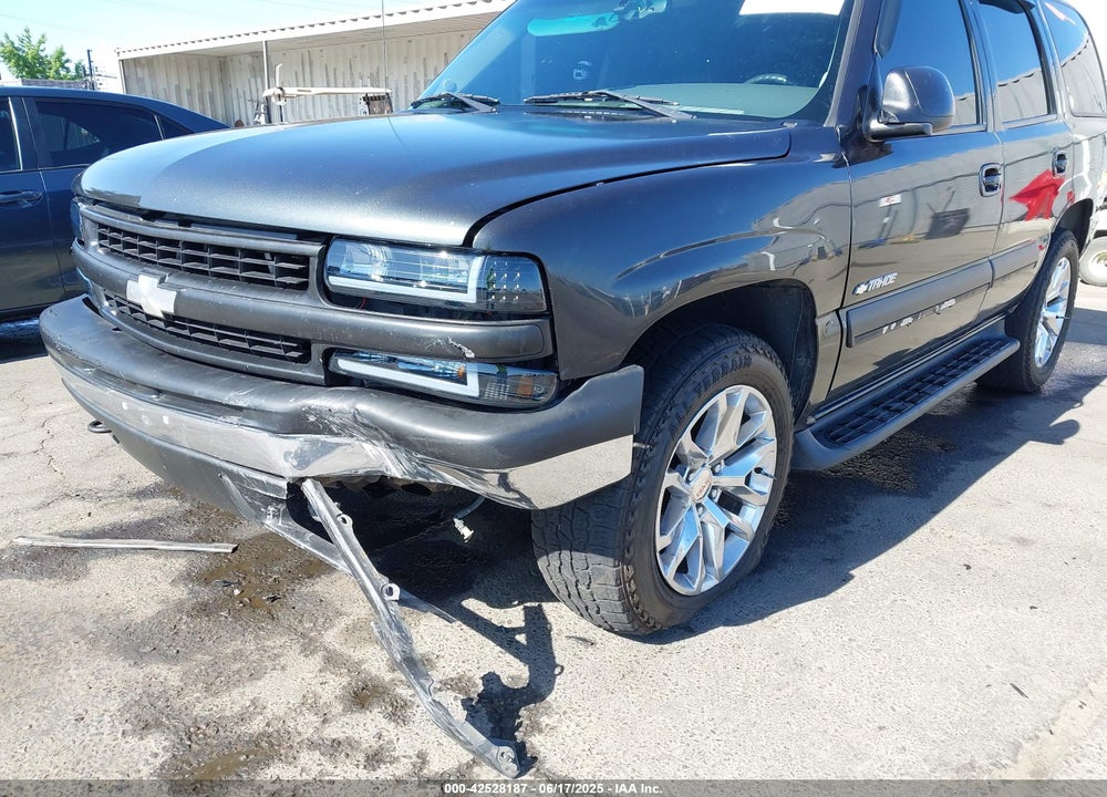 2003 CHEVROLET TAHOE LT VIN: 1GNEK13T53R302046