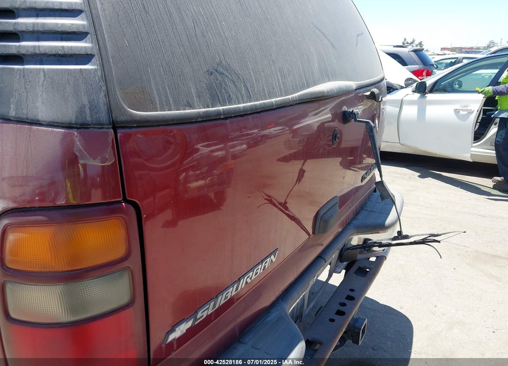 2003 CHEVROLET SUBURBAN 1500 LS VIN: 1GNEC16Z23J218746