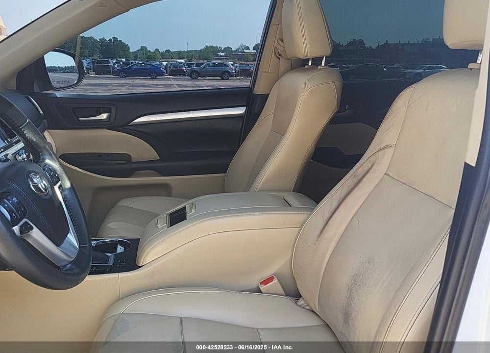 2019 TOYOTA HIGHLANDER VIN: 5TDJZRFH0KS597808