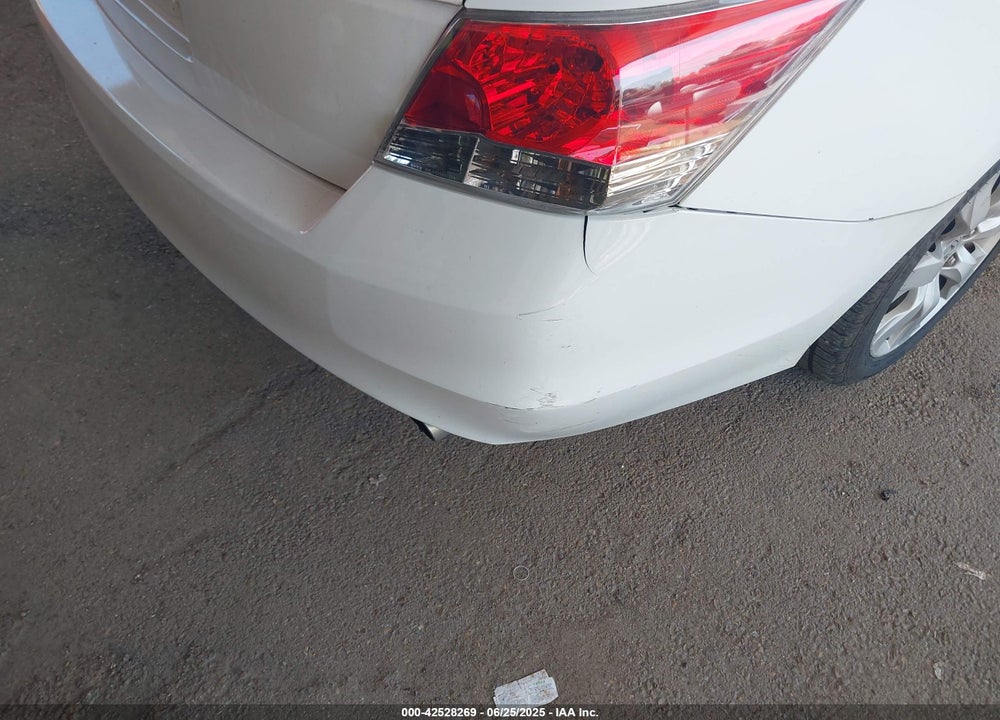 2010 HONDA ACCORD 2.4 EX-L VIN: 1HGCP2F88AA097446