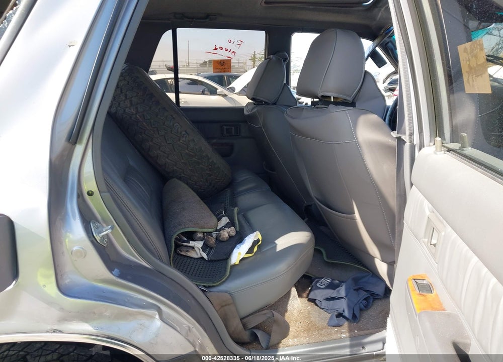 1993 TOYOTA 4RUNNER VIN: JT3VN29V0P0015842