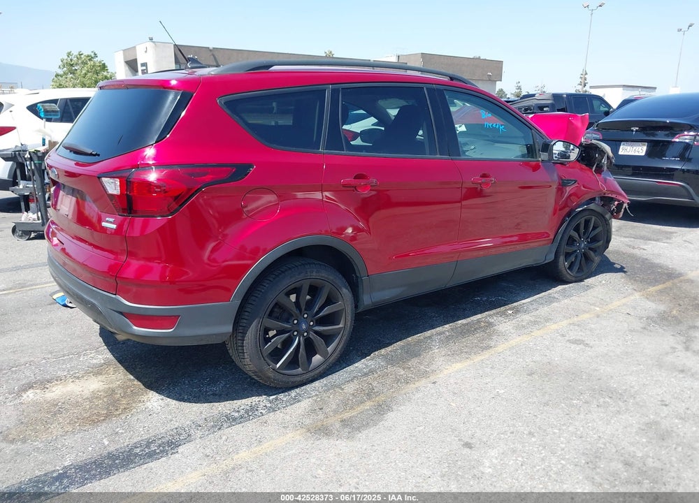 2019 FORD ESCAPE VIN: 1FMCU0GD5KUA36073