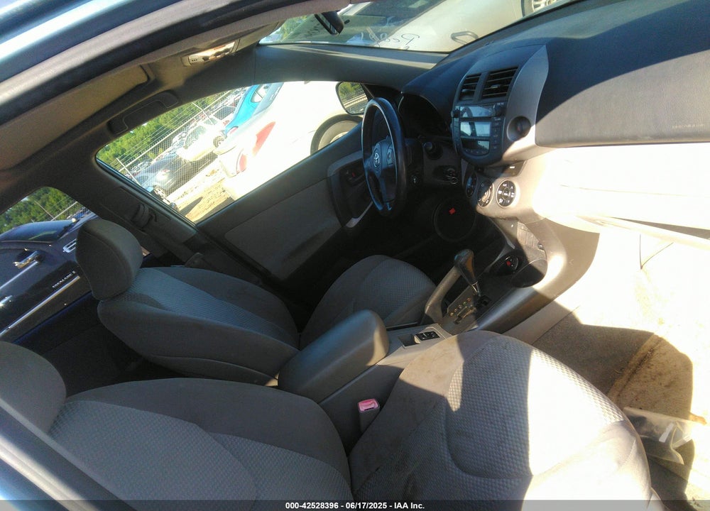 2007 TOYOTA RAV4 VIN: JTMBD31VX76027755