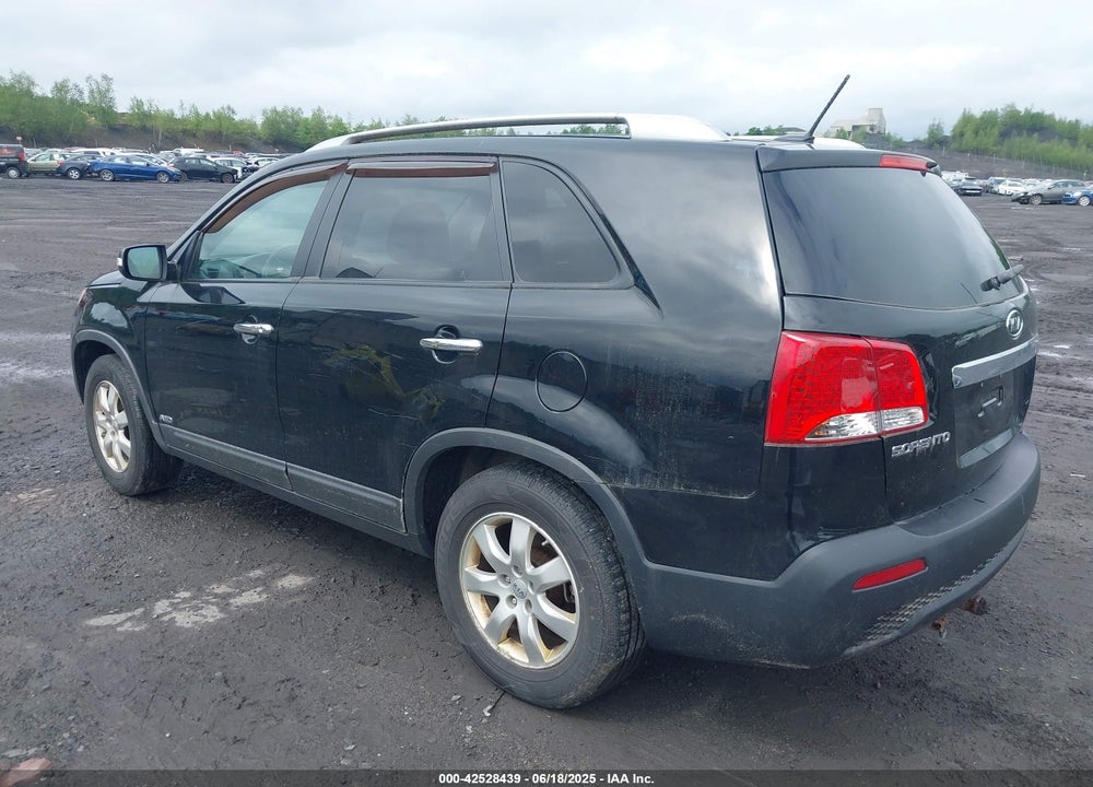 2013 KIA SORENTO LX V6 VIN: 5XYKTDA20DG420283