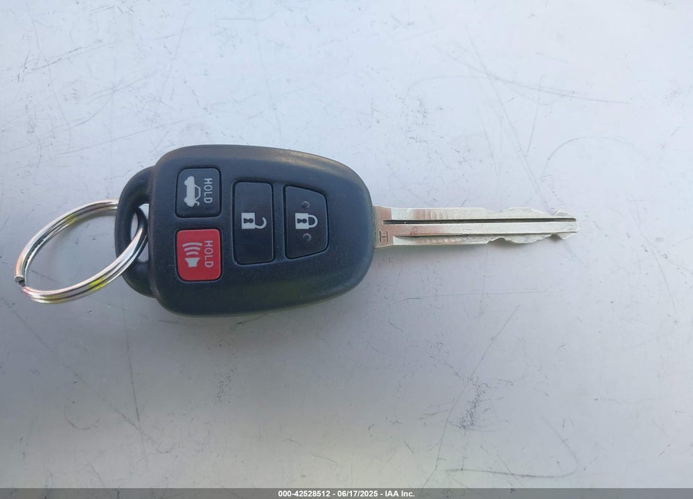 2017 TOYOTA CAMRY VIN: 4T1BF1FK2HU748495