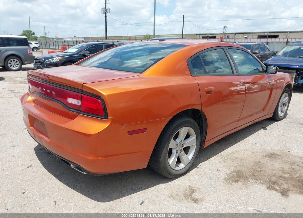 2011 DODGE CHARGER VIN: 2B3CL3CG2BH527245
