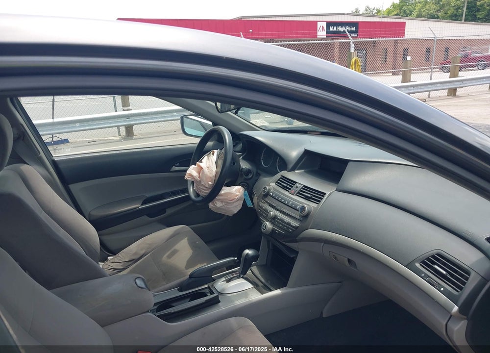 2012 HONDA ACCORD VIN: 1HGCP2F40CA184354