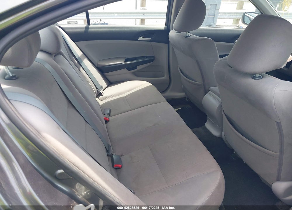 2012 HONDA ACCORD VIN: 1HGCP2F40CA184354