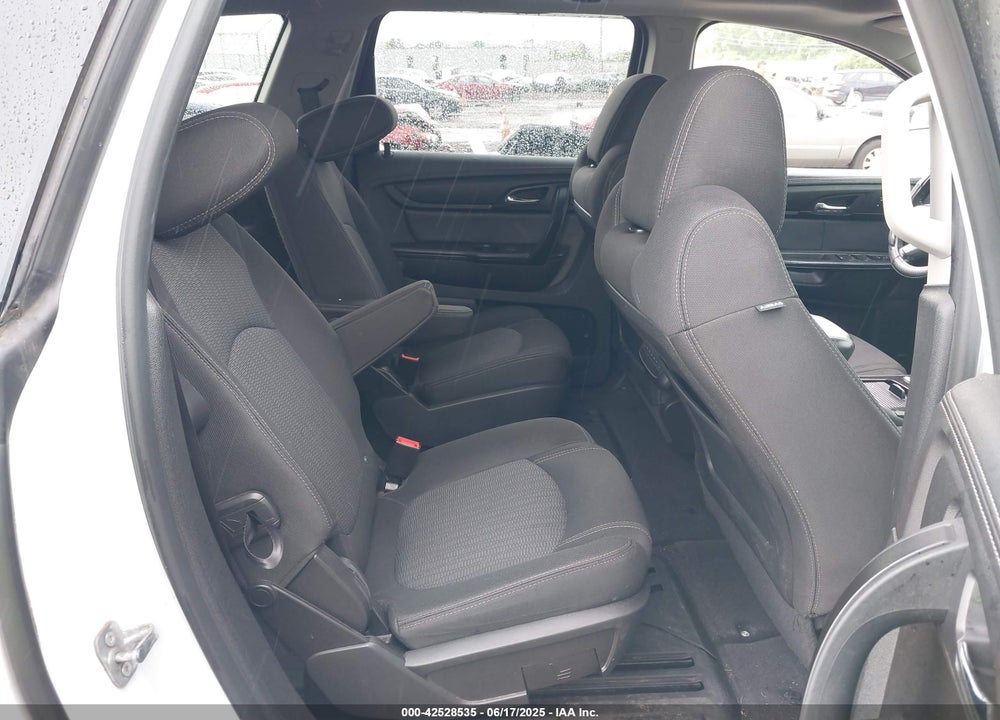 2017 CHEVROLET TRAVERSE 2LT VIN: 1GNKRHKD2HJ275931