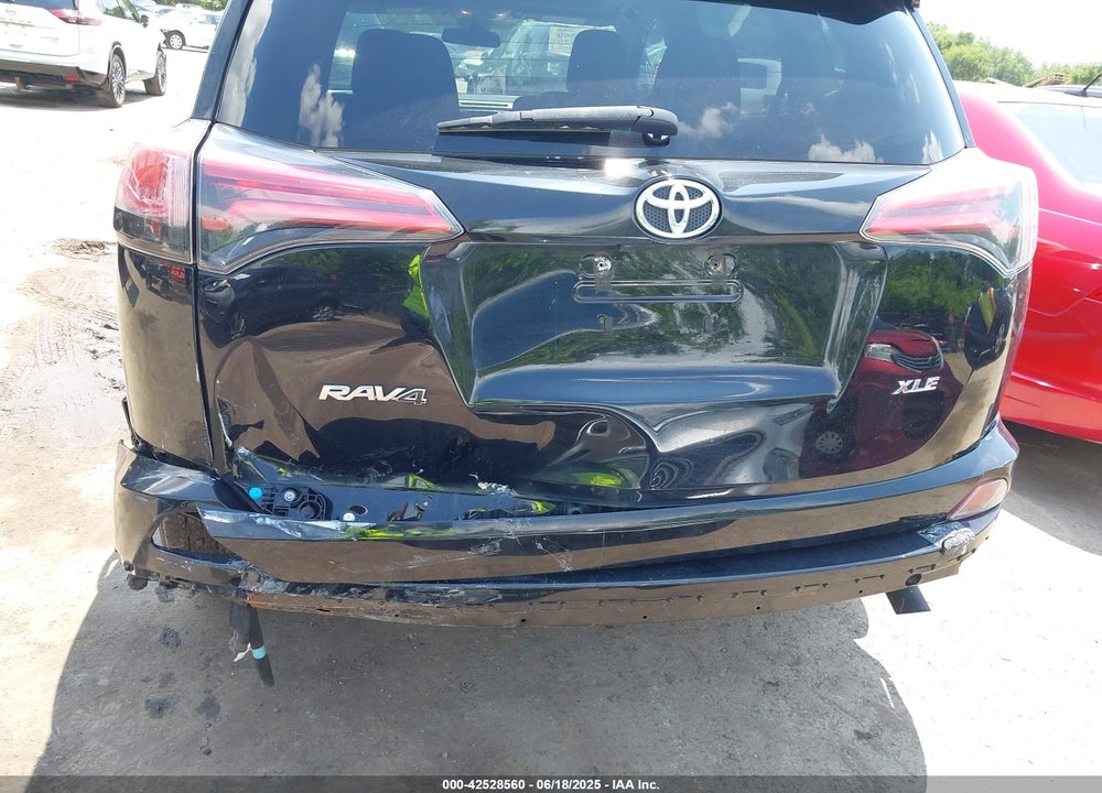 2018 TOYOTA RAV4 VIN: 2T3WFREV3JW468450