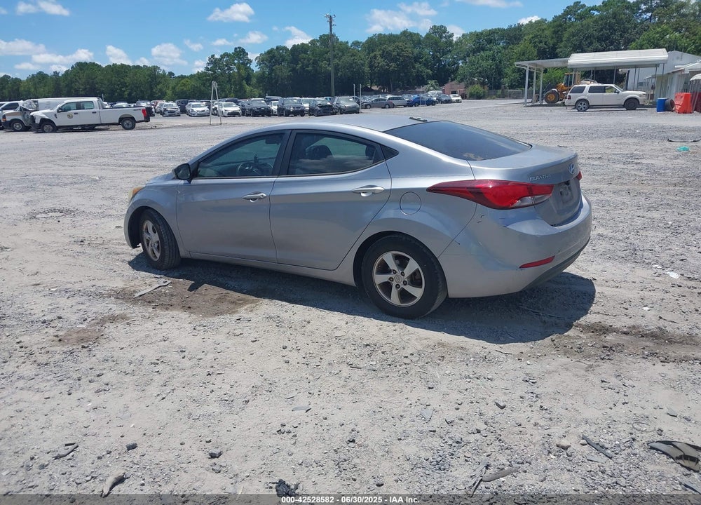 2015 HYUNDAI ELANTRA VIN: 5NPDH4AE3FH647113