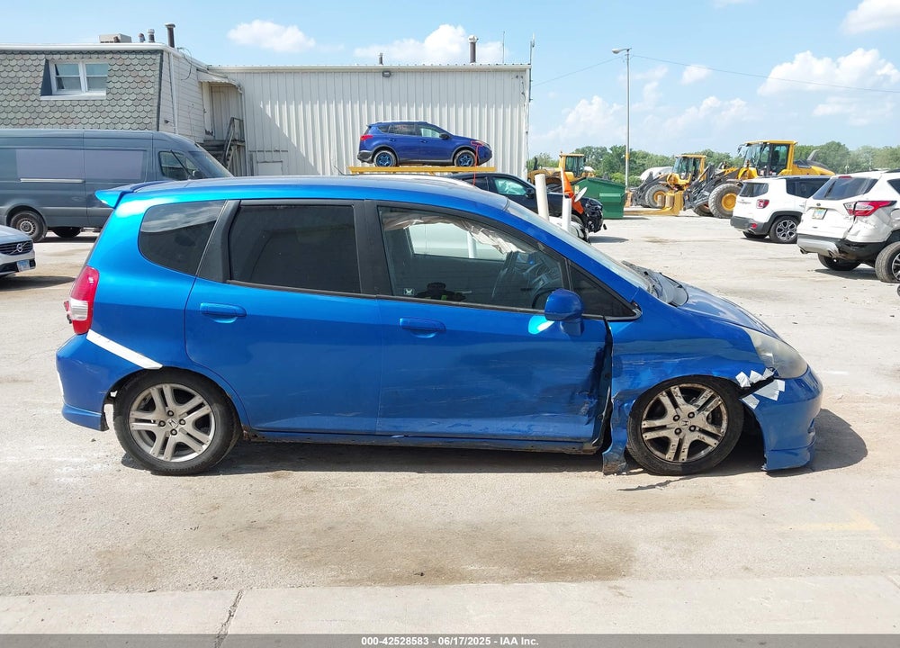 2008 HONDA FIT VIN: JHMGD38698S031209