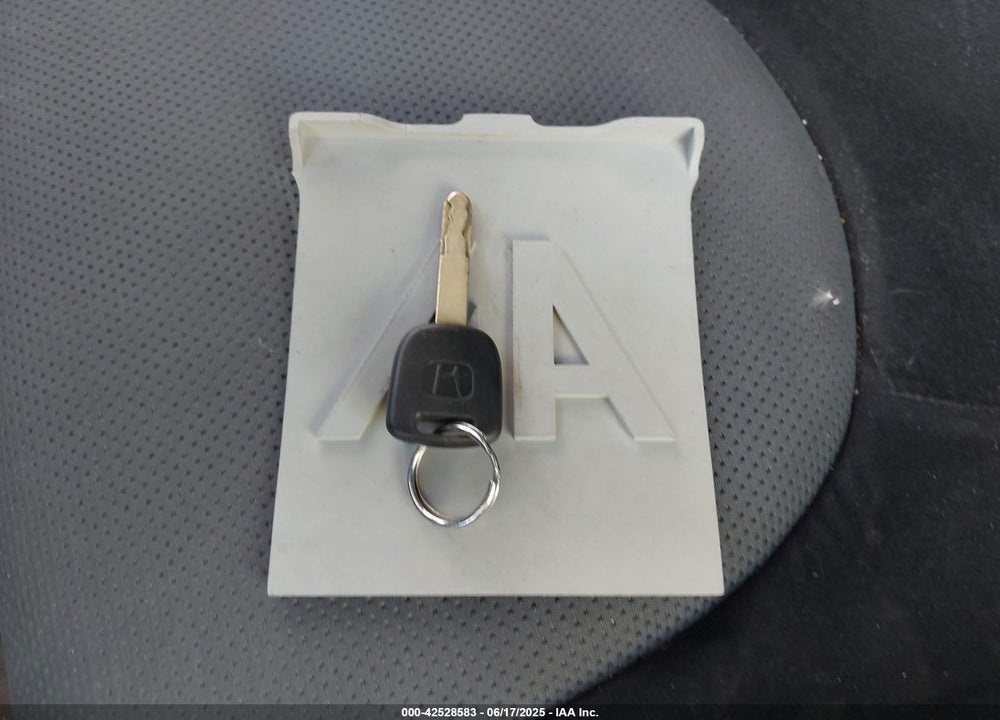 2008 HONDA FIT VIN: JHMGD38698S031209