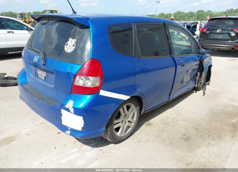 2008 HONDA FIT VIN: JHMGD38698S031209