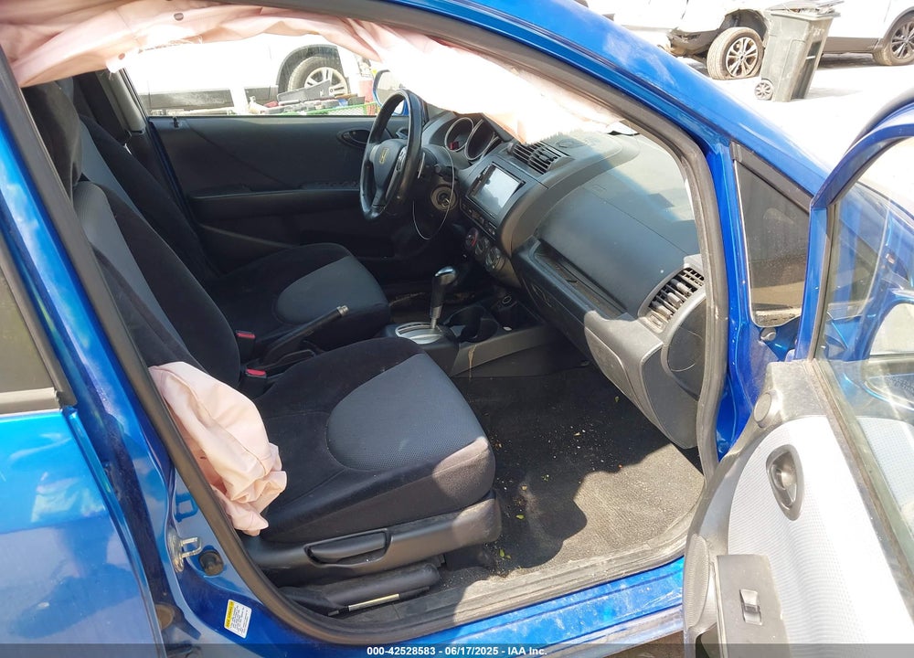 2008 HONDA FIT VIN: JHMGD38698S031209