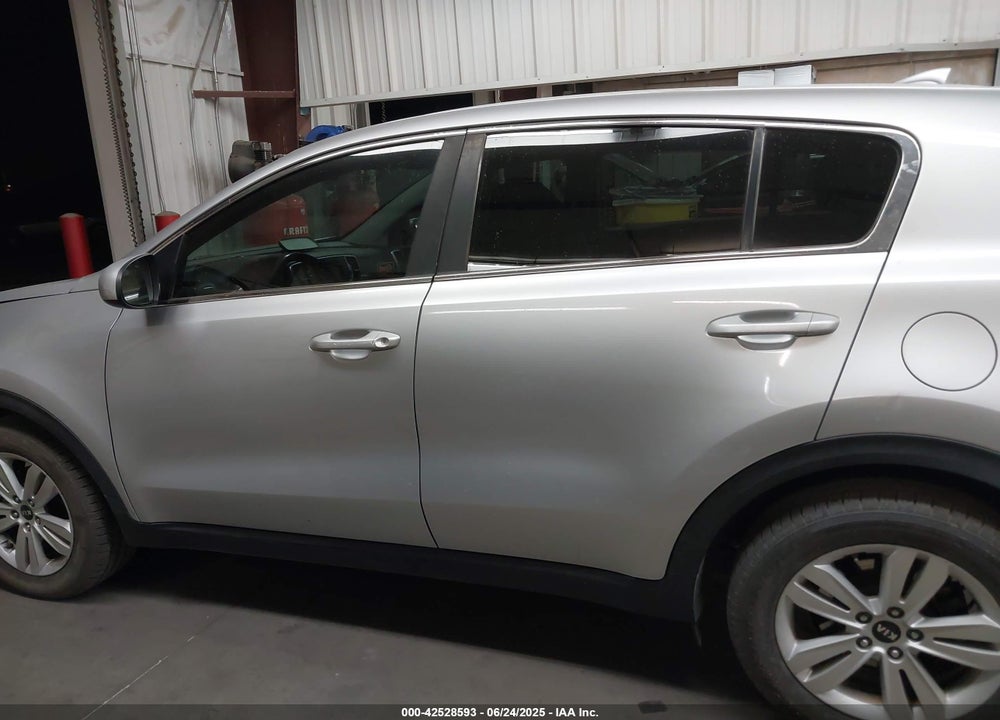 2018 KIA SPORTAGE VIN: KNDPM3AC5J7429771