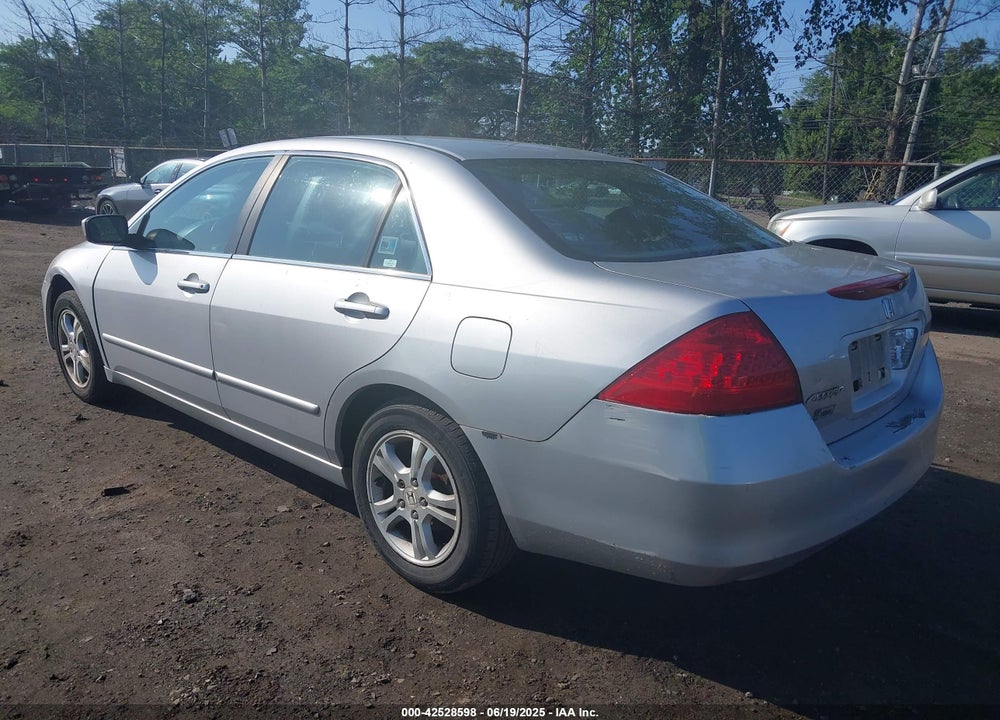 2006 HONDA ACCORD 2.4 SE VIN: 1HGCM56326A040083