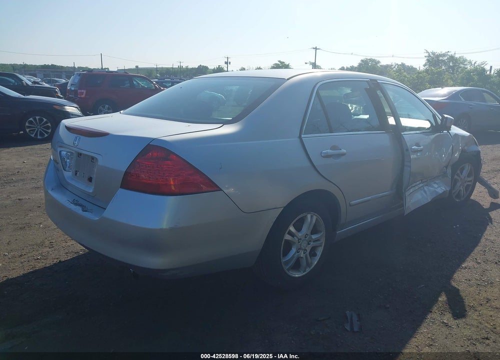 2006 HONDA ACCORD 2.4 SE VIN: 1HGCM56326A040083