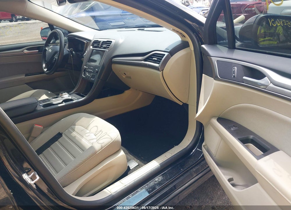 2020 FORD FUSION VIN: 3FA6P0HD3LR154127