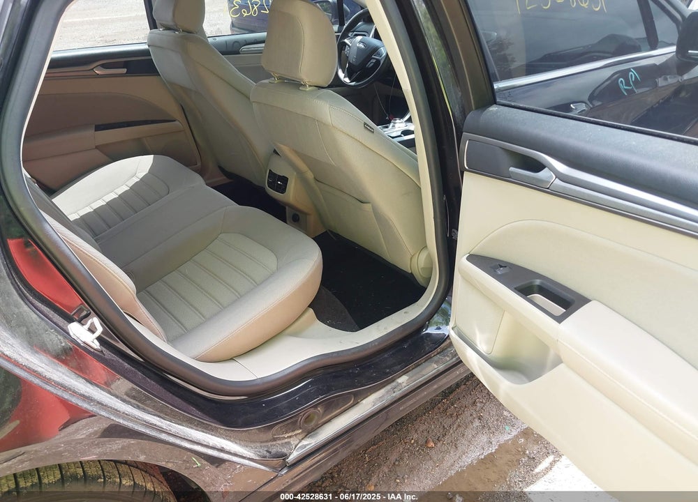2020 FORD FUSION VIN: 3FA6P0HD3LR154127